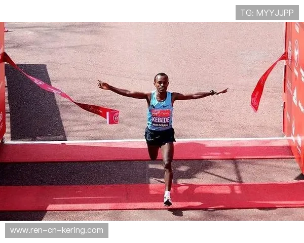 伦敦马拉松赛今日鸣枪，选手们奋力冲刺，伦敦马拉松比赛